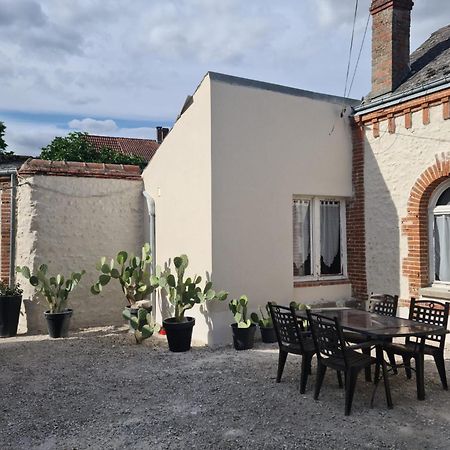 Saint-Ay Sur La Route Des Chateaux Exterior foto